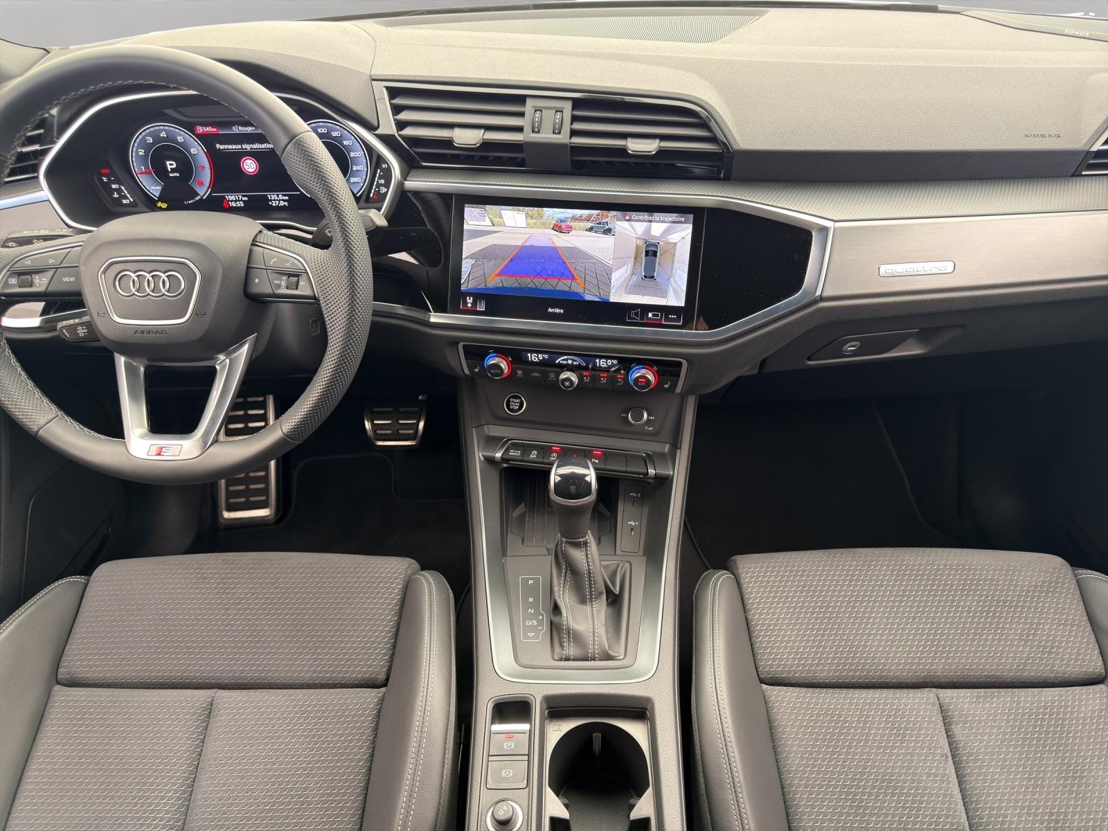 AUDI Q3 Sportback 40 TFSI S line quattro S-tronic (CH)-image-11
