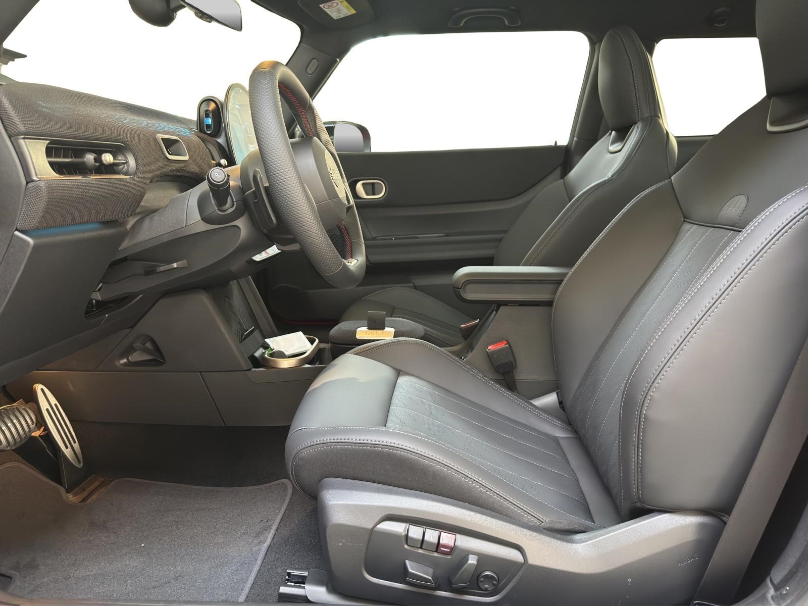 MINI Cooper John Cooper Works DKG I MINI Days Offer-image-4