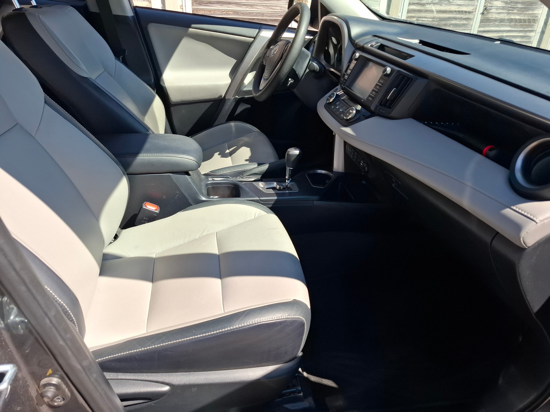 TOYOTA RAV-4 2.5 HSD Sol Premium e-CVT-image-5