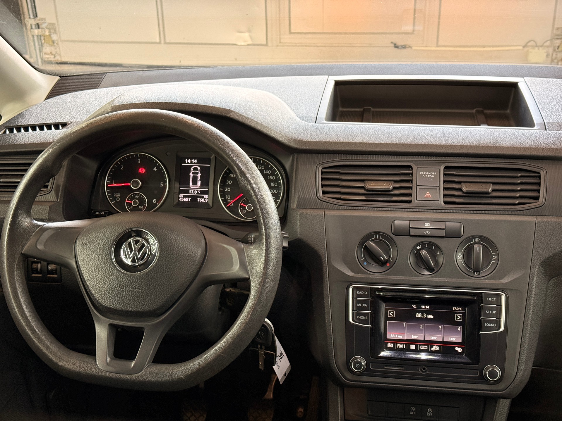 VW Caddy 2.0TDI 4Motion BlueMotion Technology-image-13