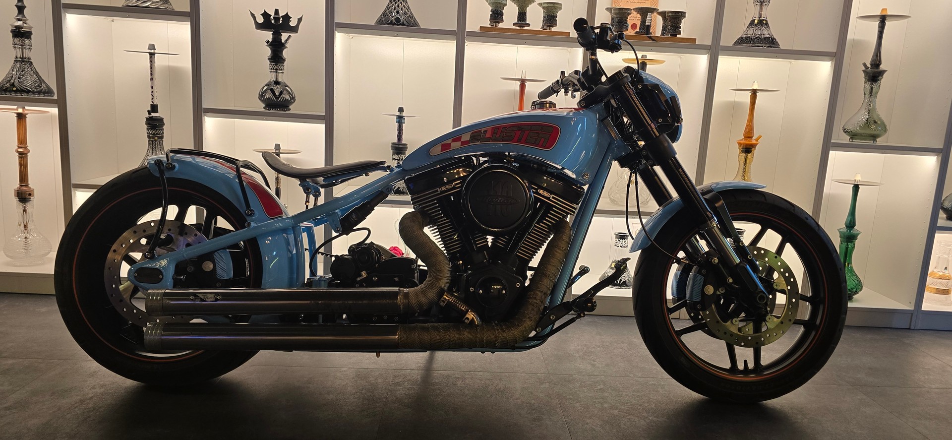 CLASSIC CYCLES Bobber-image-0