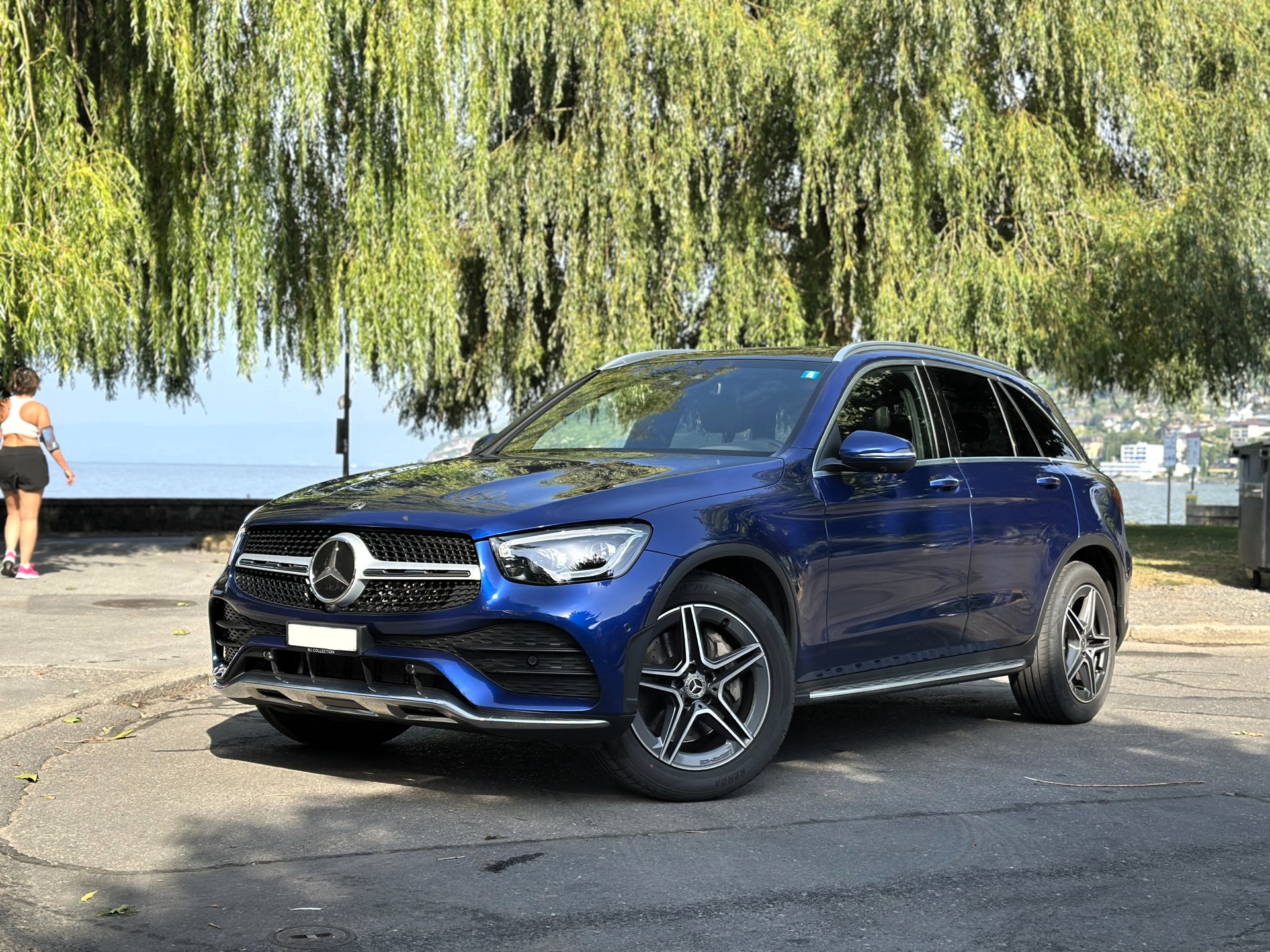 MERCEDES-BENZ GLC 300 AMG Line 4Matic * Crochet *-showroom-element-1