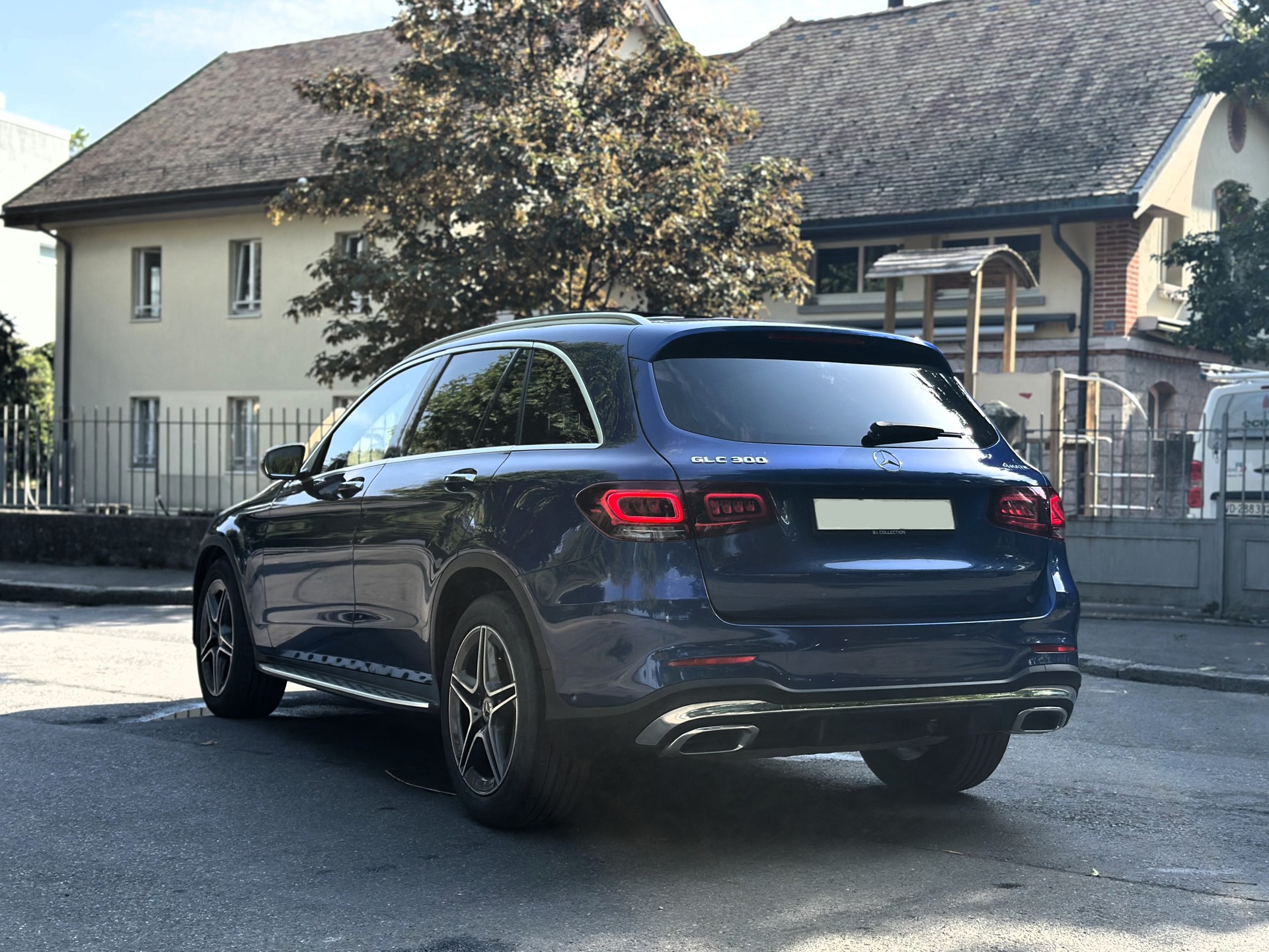 MERCEDES-BENZ GLC 300 AMG Line 4Matic * Crochet *-image-7