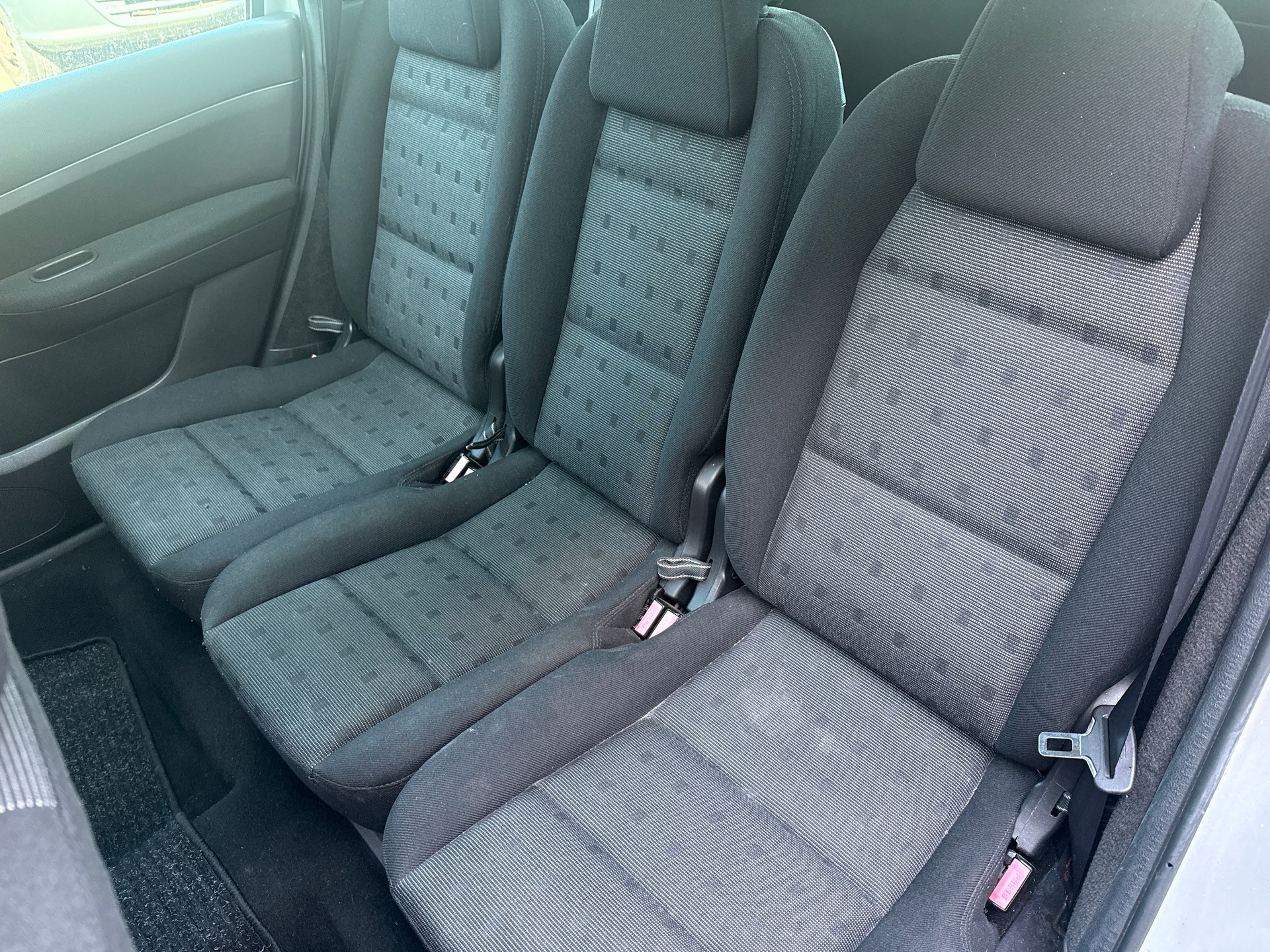 PEUGEOT 307 2.0 16V XS-image-16
