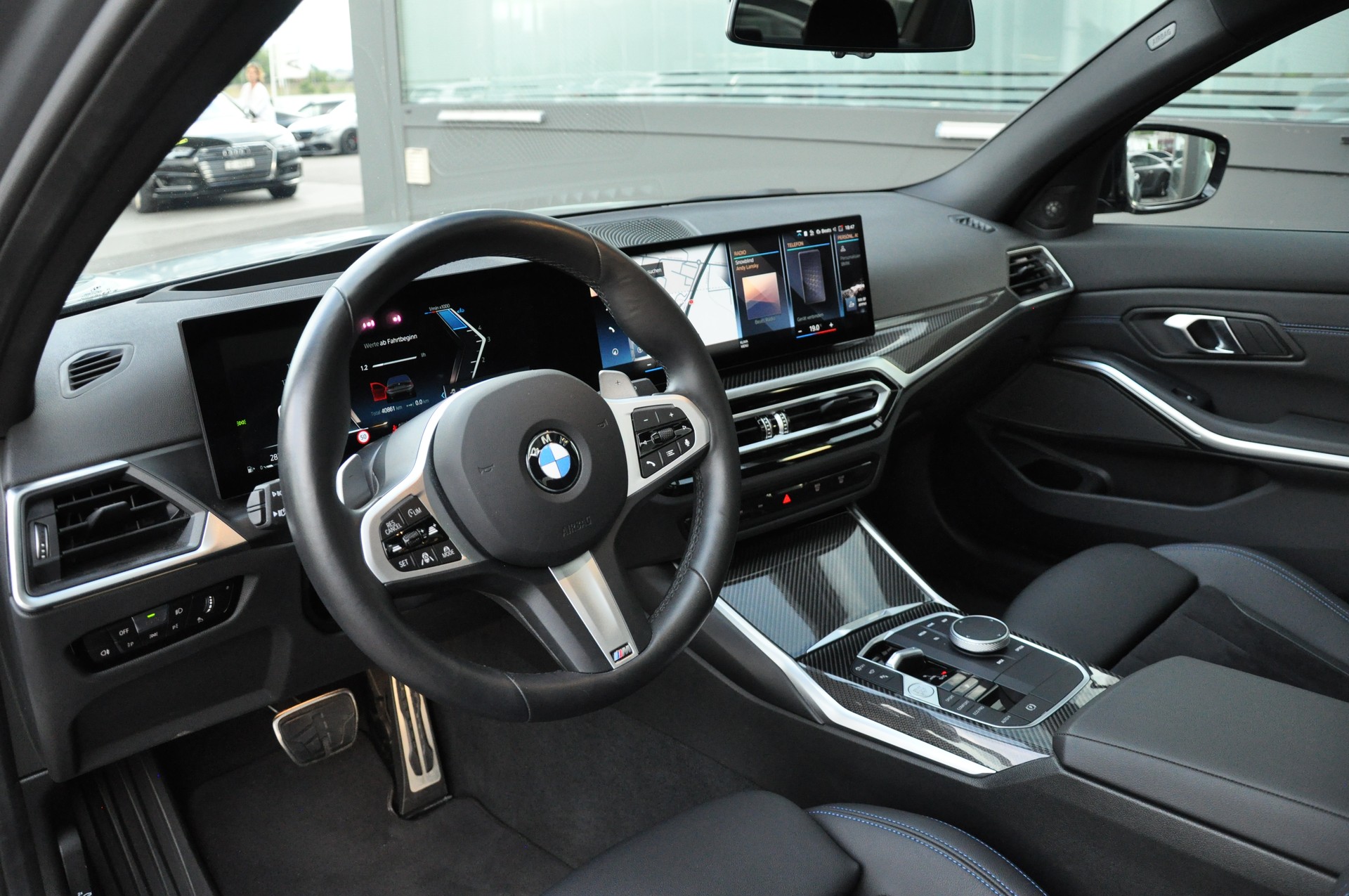 BMW 320d xDrive 48V Steptronic M Sport Pro-image-12