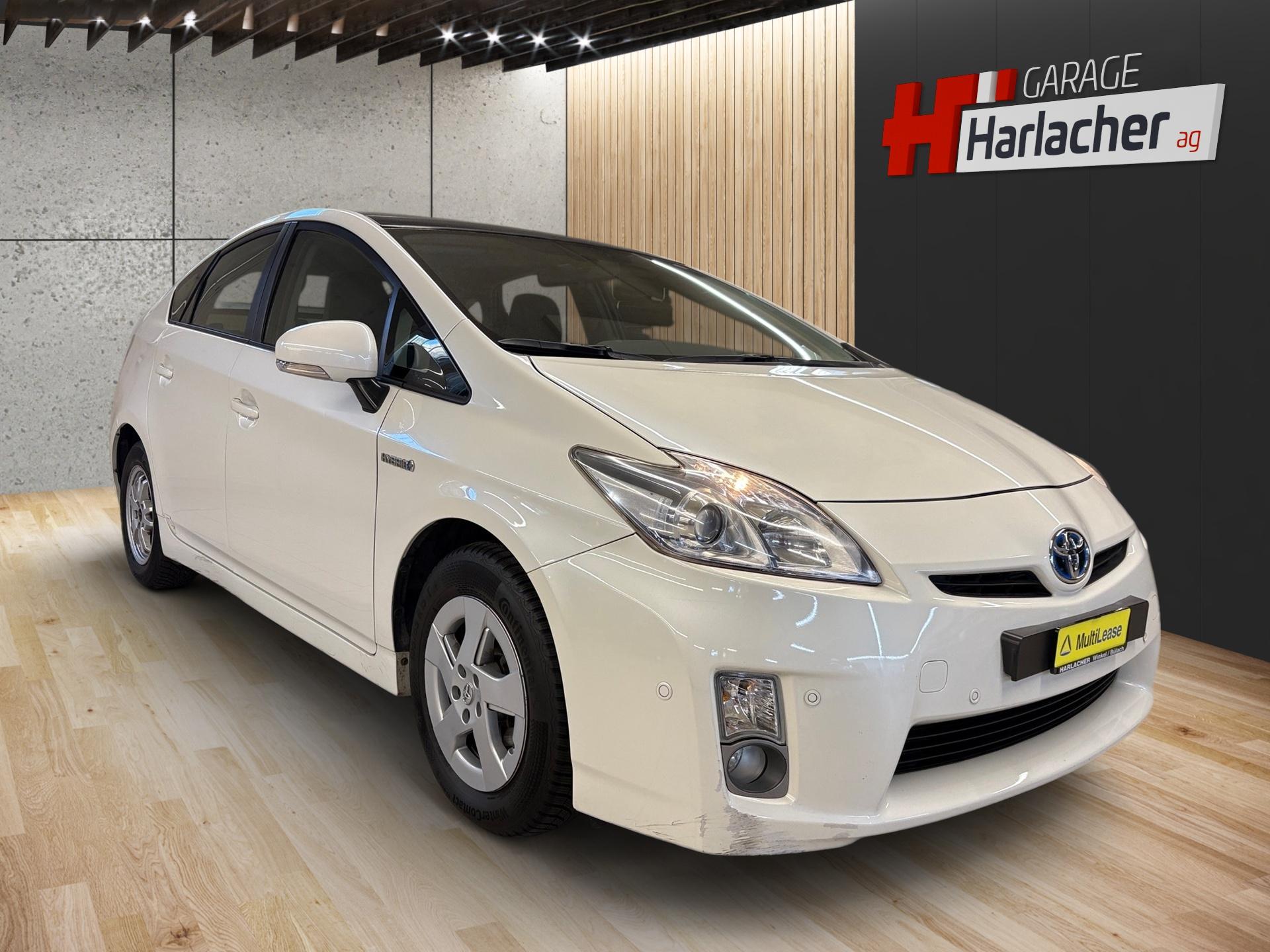 TOYOTA Prius 1.8 16V HSD Sol-image-2