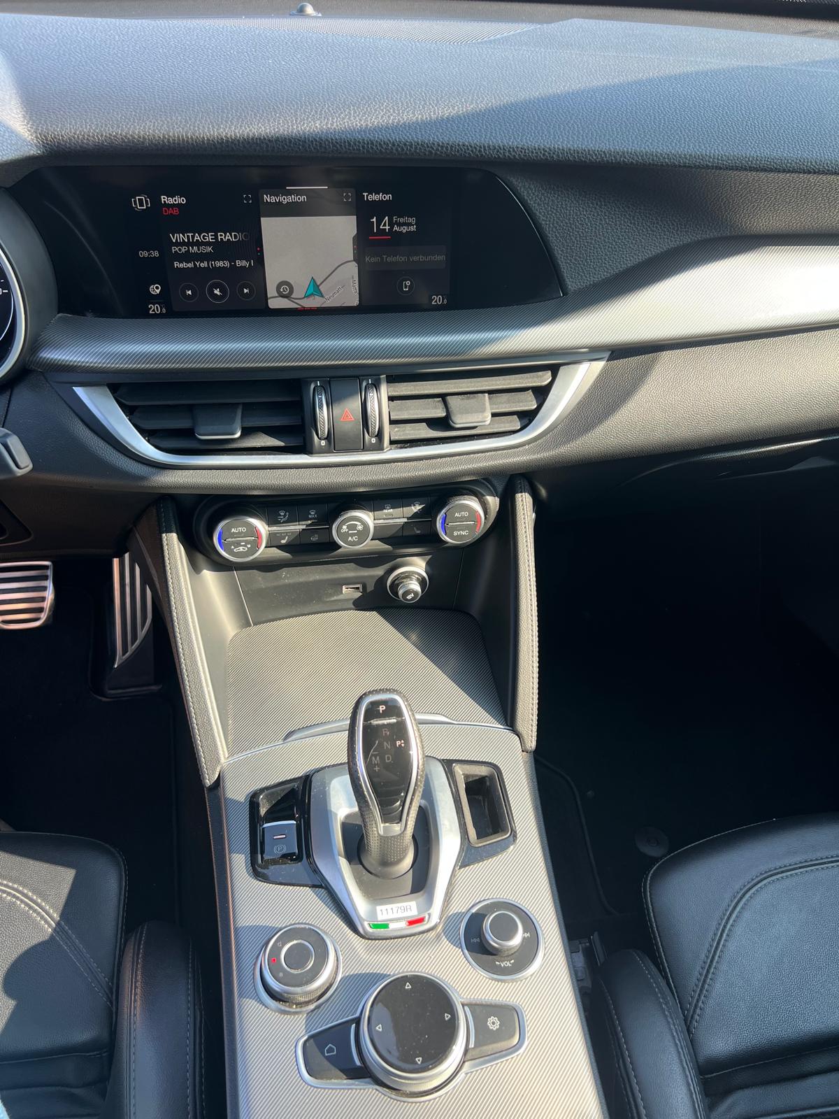 ALFA ROMEO Stelvio 2.2 JTDM Pack Veloce Q4-image-9