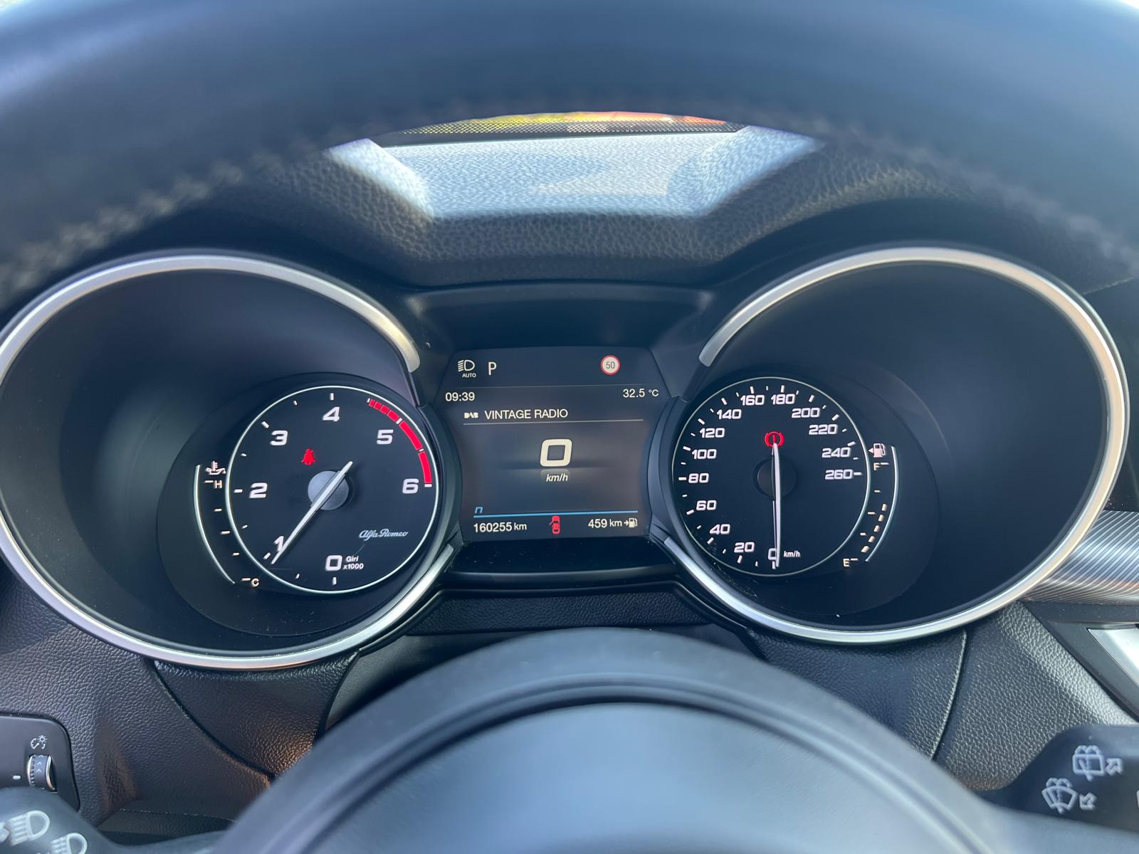 ALFA ROMEO Stelvio 2.2 JTDM Pack Veloce Q4-image-8