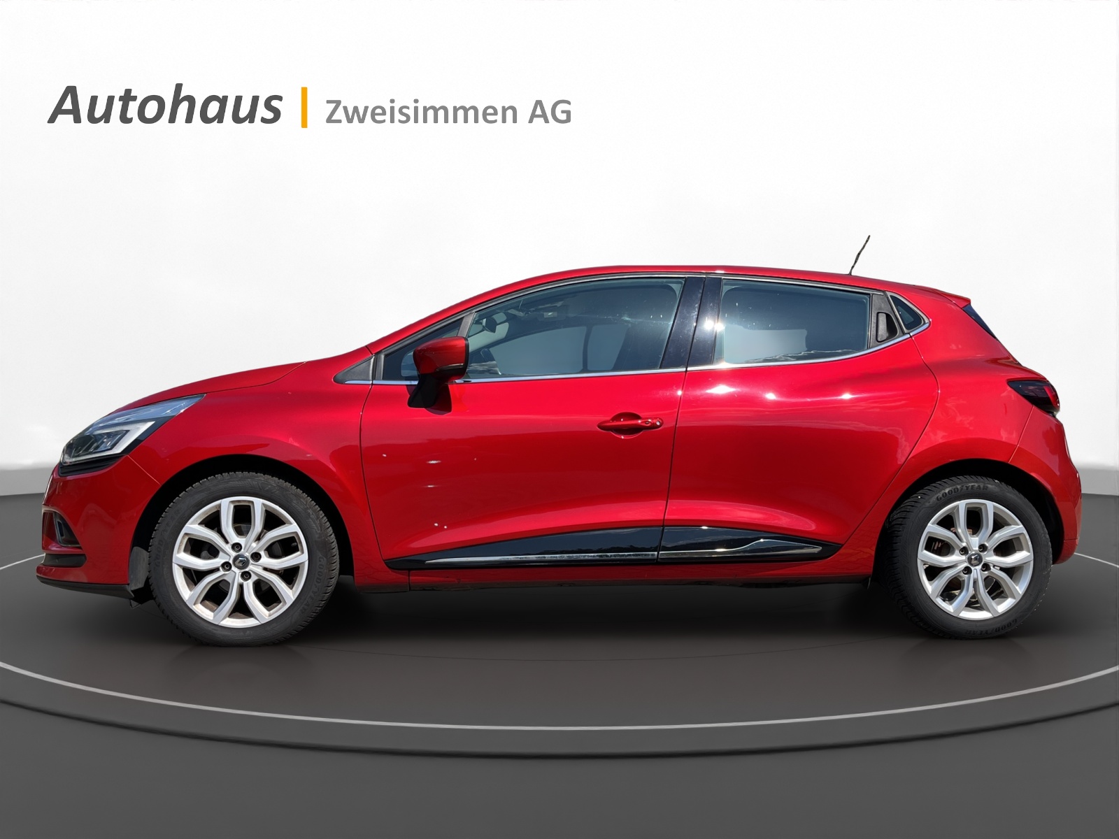 RENAULT Clio 0.9 Intens-showroom-element-1