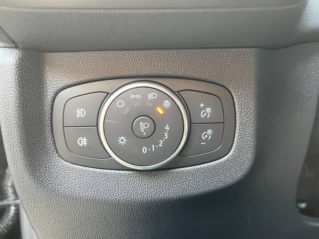 FORD Tourneo Courier 1.0 EcoBoost Titanium-image-13