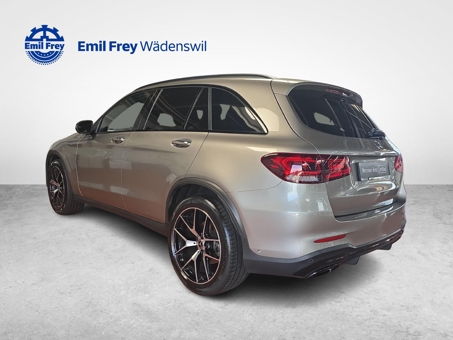 MERCEDES-BENZ GLC 300 d 4MATIC AMG Line-showroom-element-2