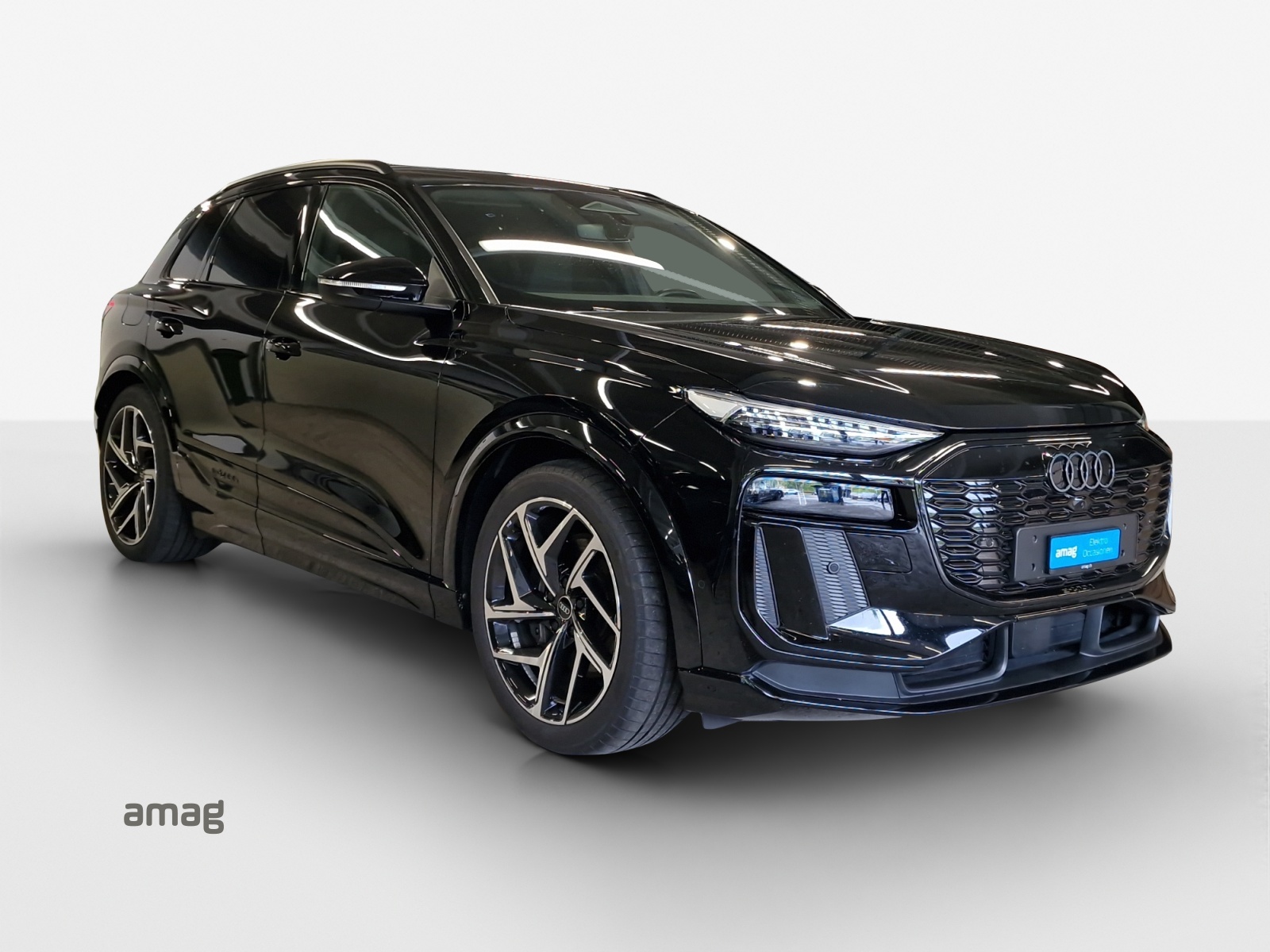 AUDI SQ6 e-tron quattro-image-5