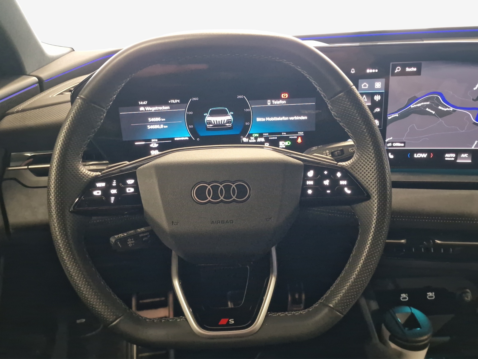 AUDI SQ6 e-tron quattro-image-9