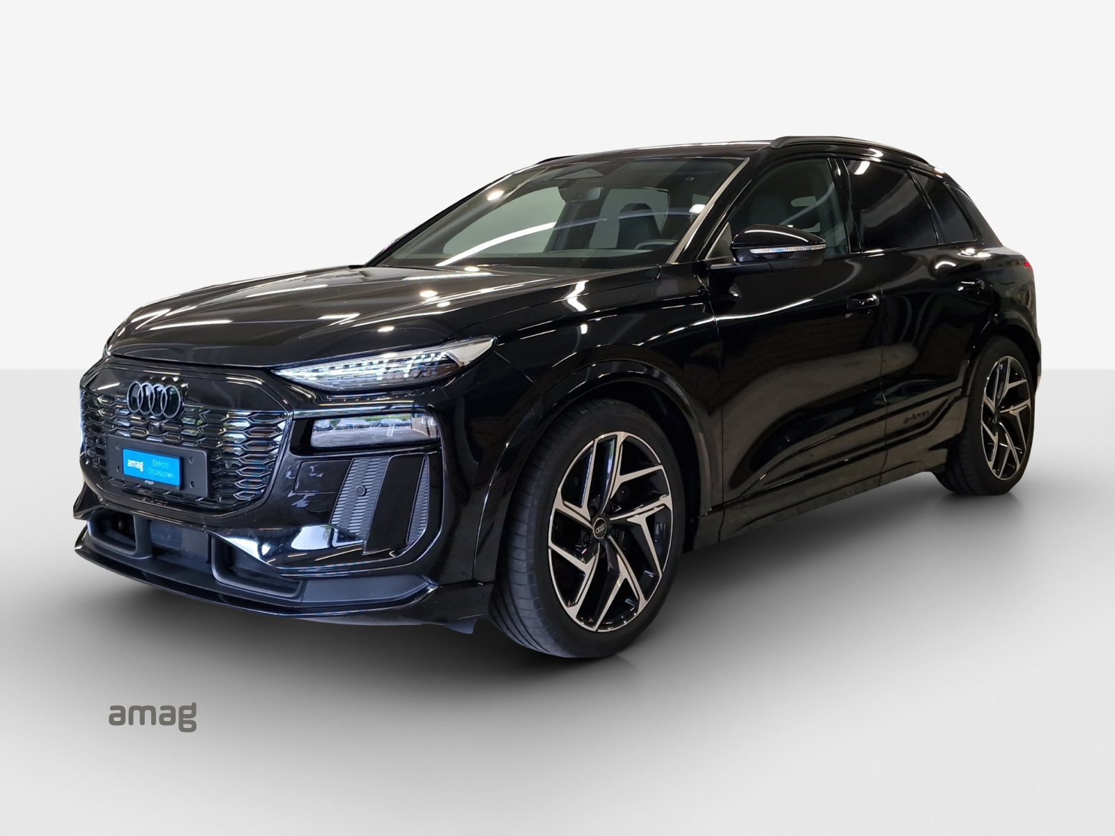 AUDI SQ6 e-tron quattro