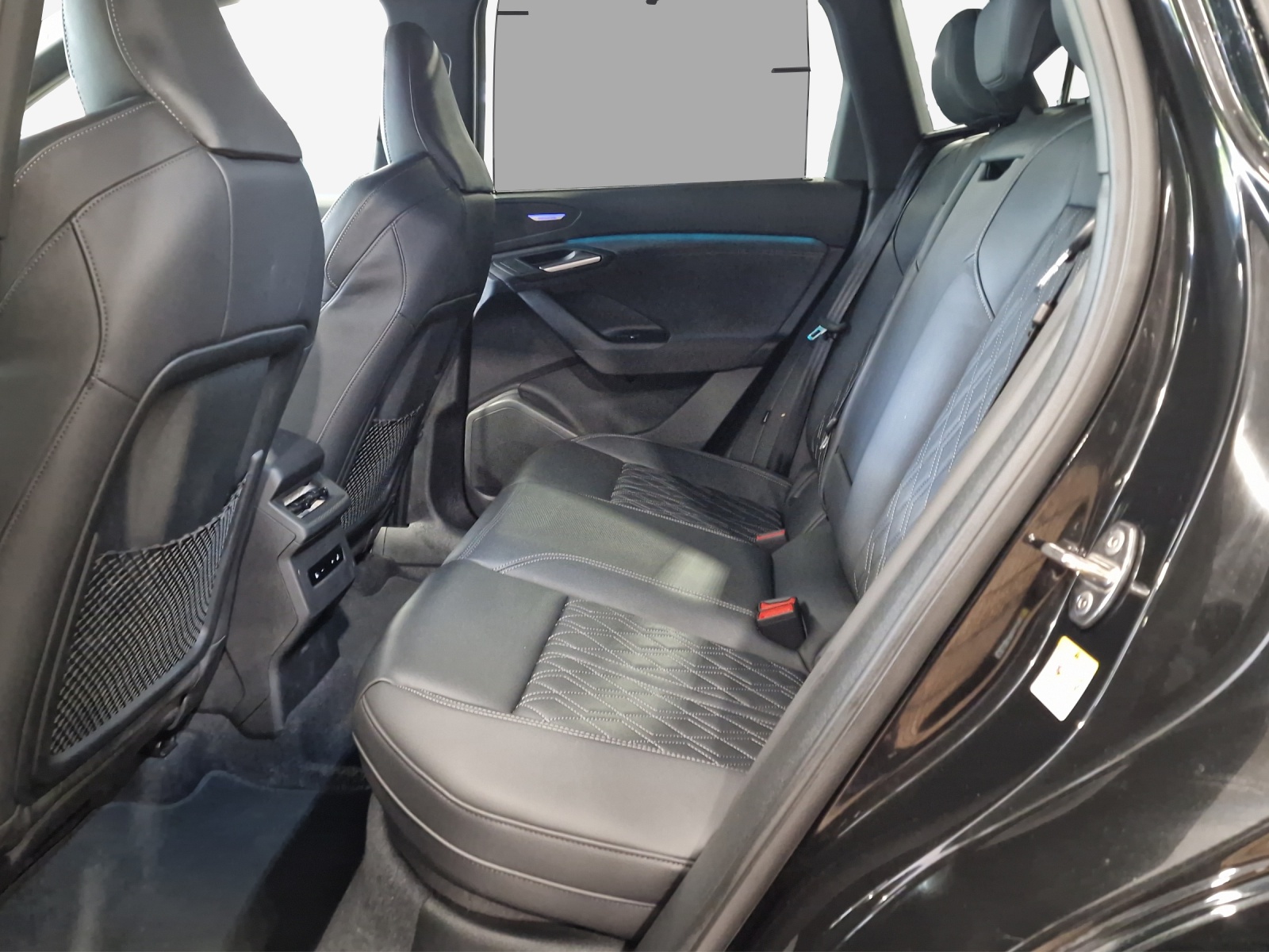 AUDI SQ6 e-tron quattro-image-11