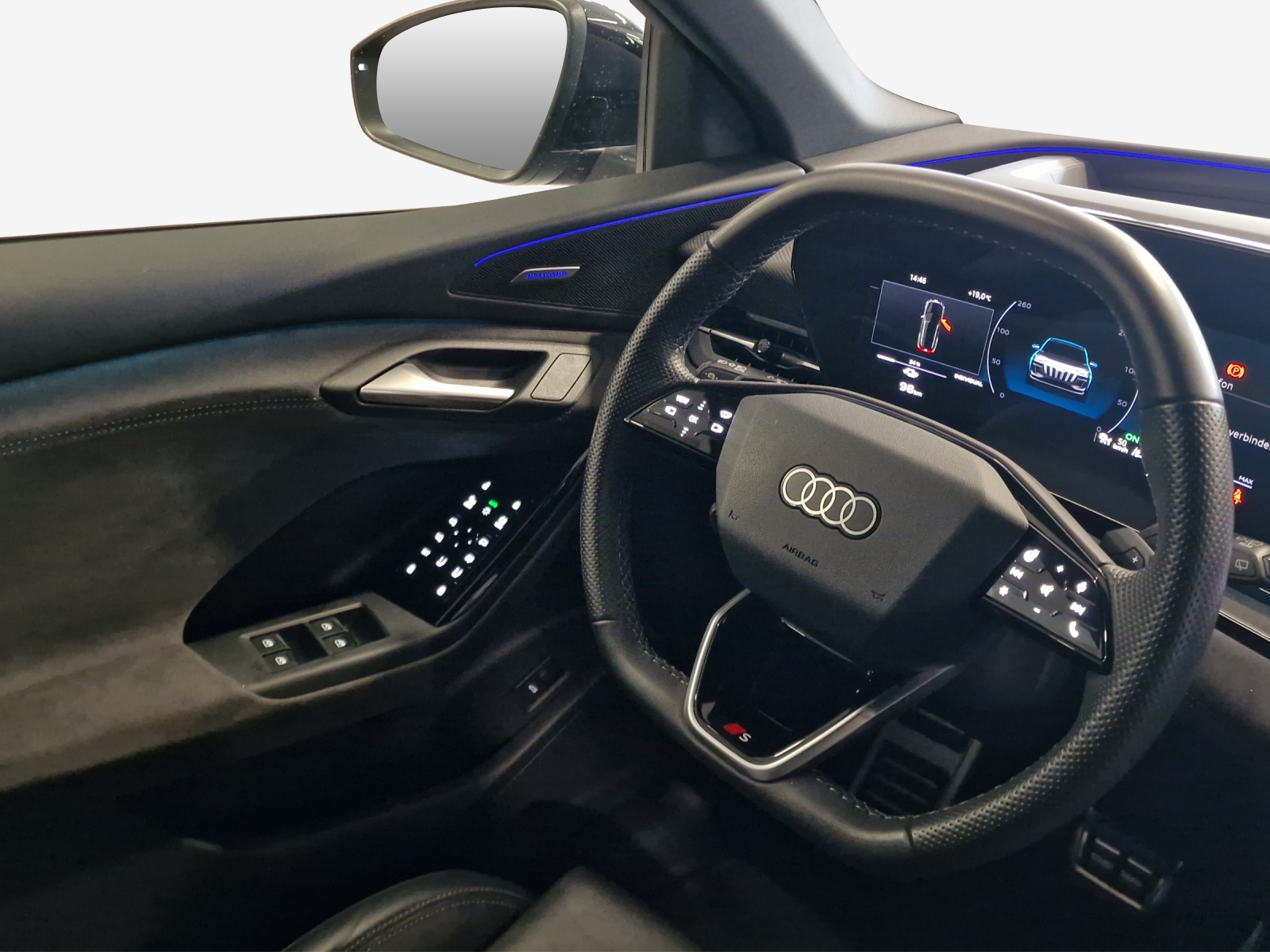 AUDI SQ6 e-tron quattro-image-14
