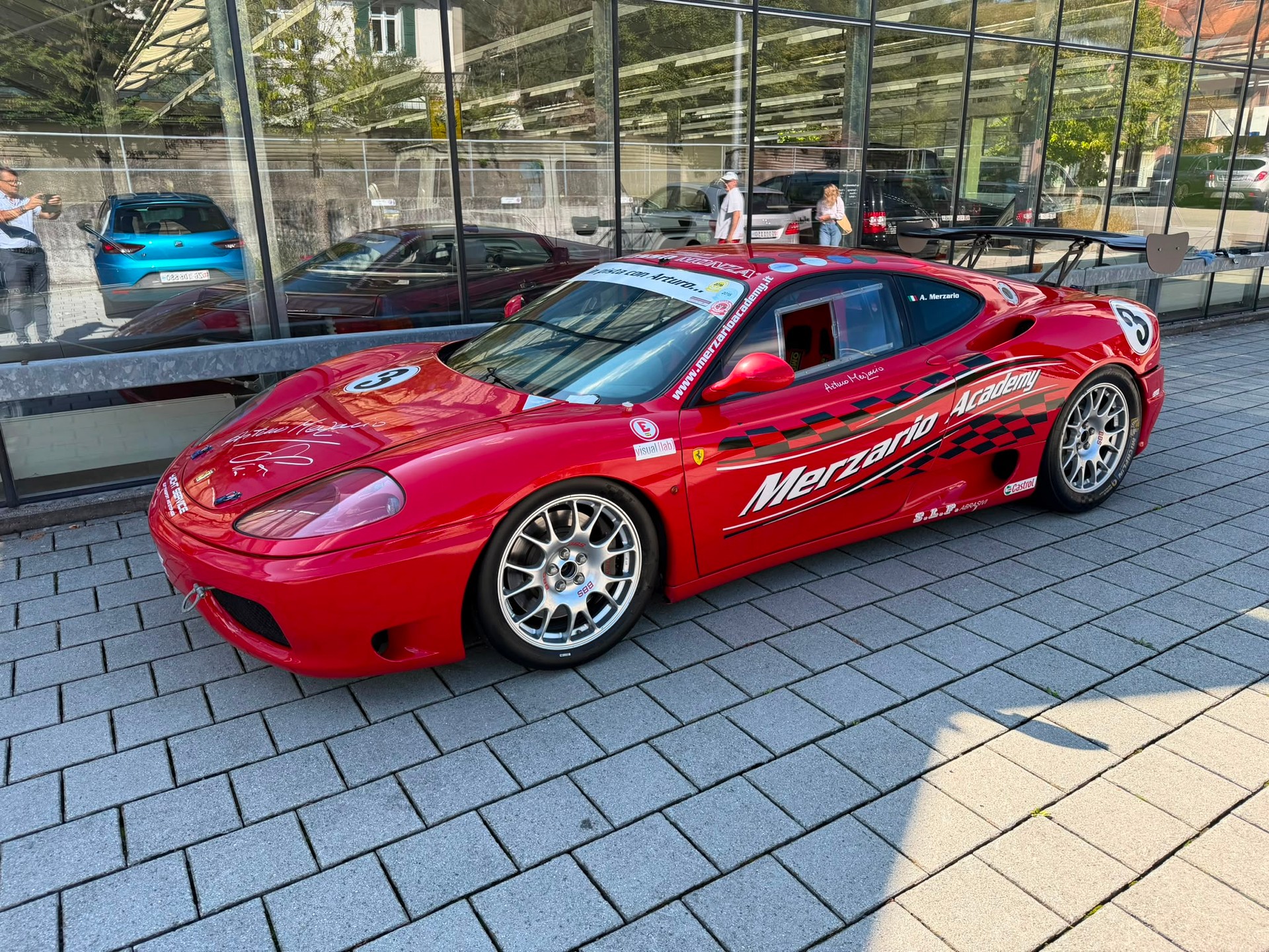 FERRARI Challenge-showroom-element-2
