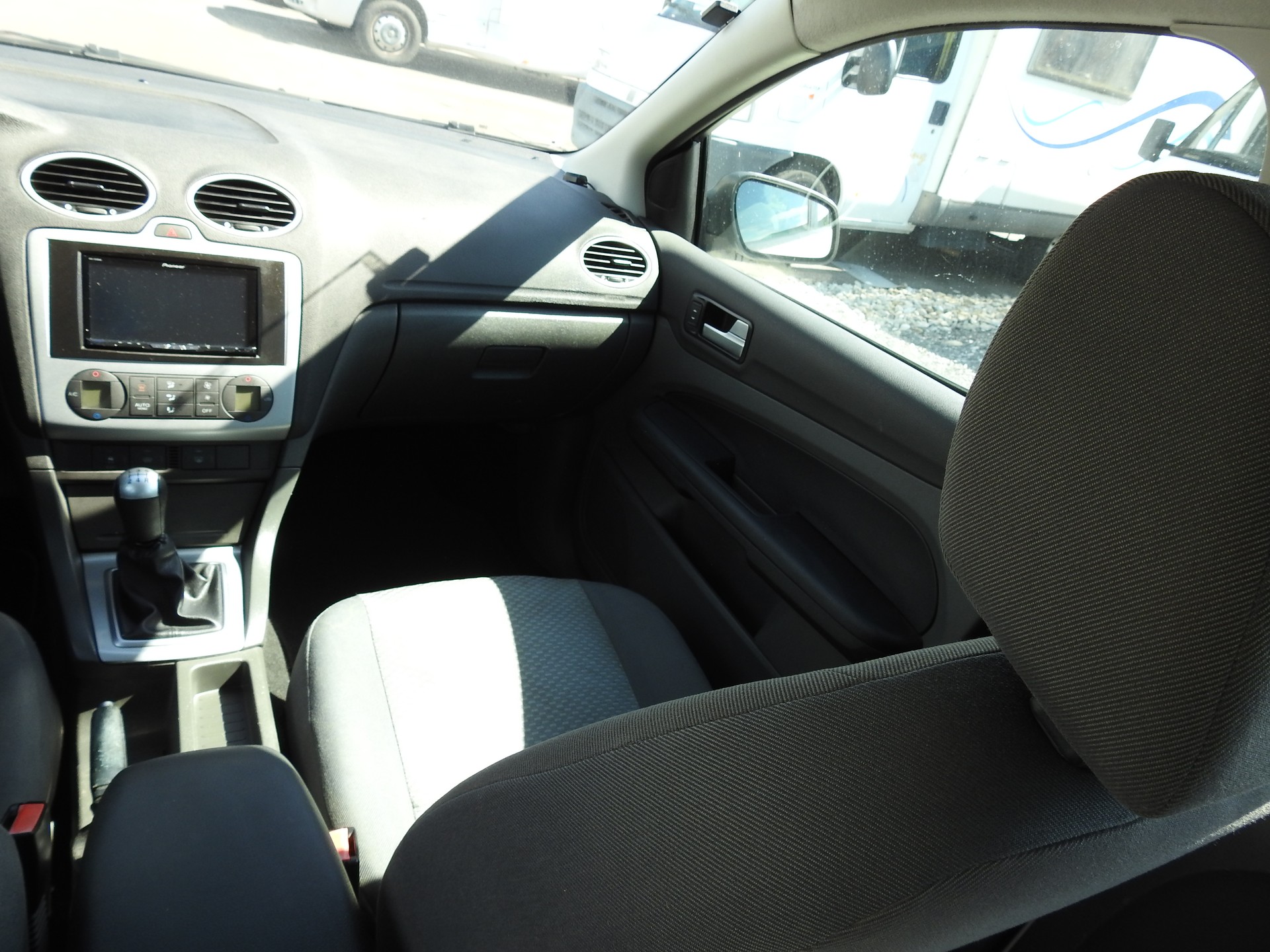 FORD Focus 1.8i Carving-image-18