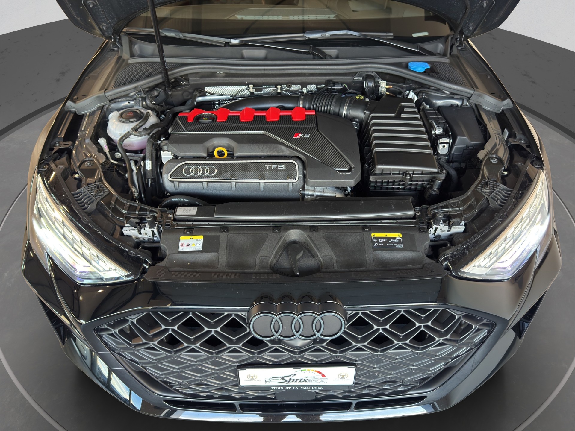 AUDI RS3 Sportback 2.5 TSI quattro S-tronic-image-18
