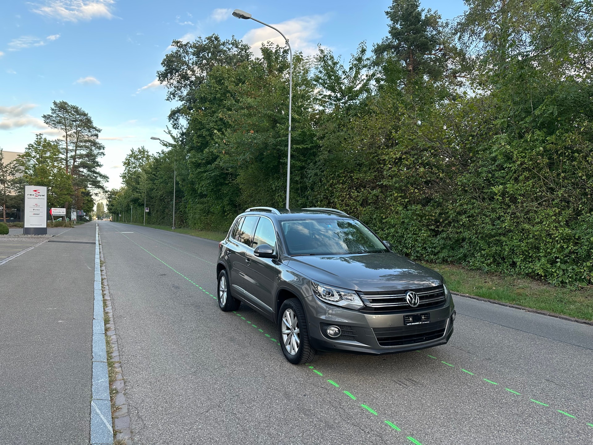 VW Tiguan 2.0 TDI BMT Cup 4Motion DSG-image-2