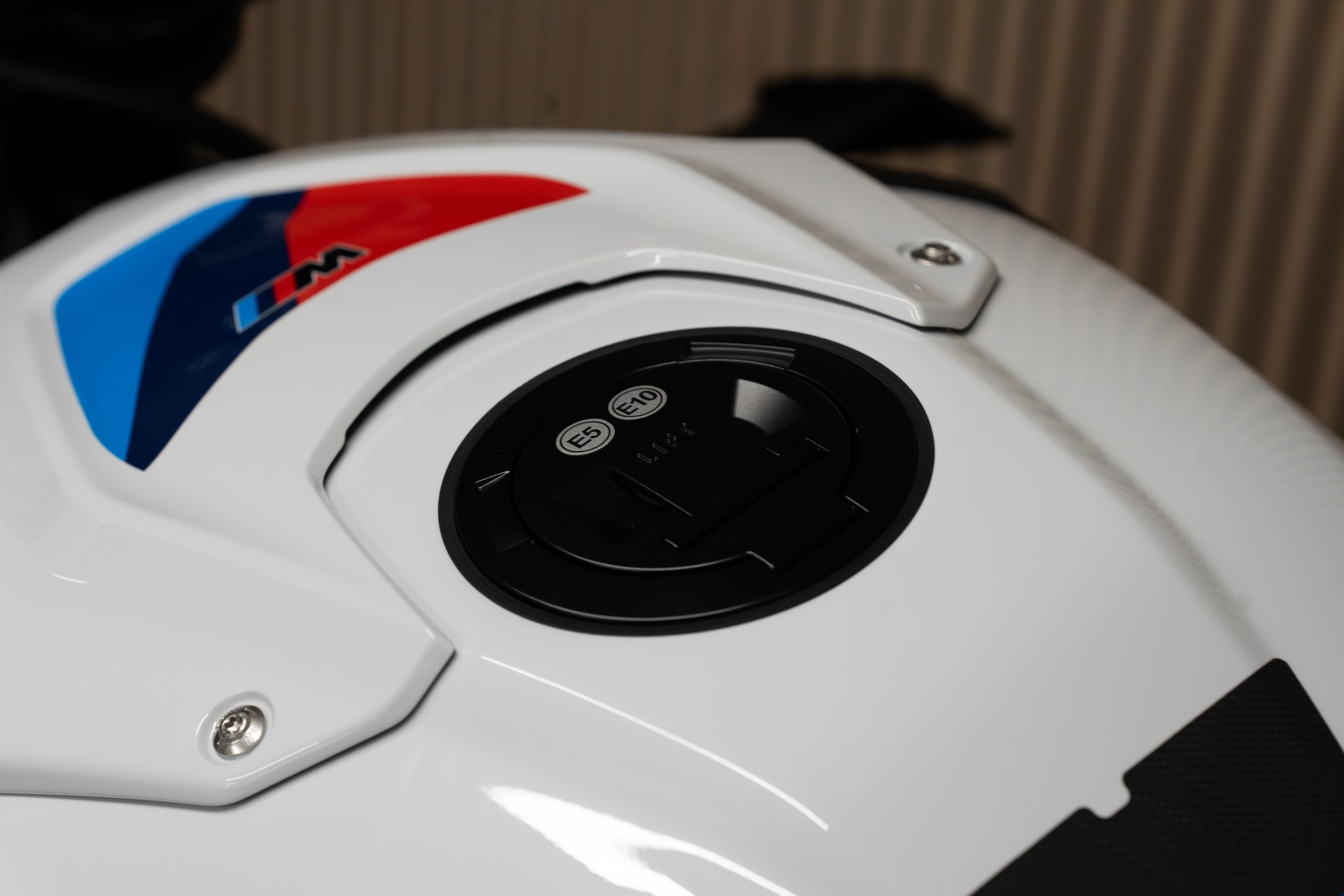 BMW M 1000 R mit SC Project Endschalldämpfer-image-3