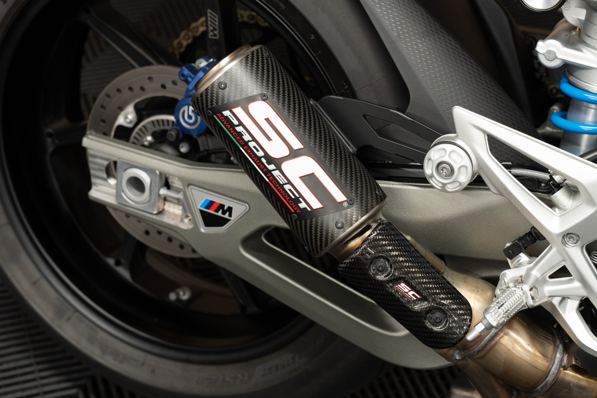 BMW M 1000 R mit SC Project Endschalldämpfer-image-5