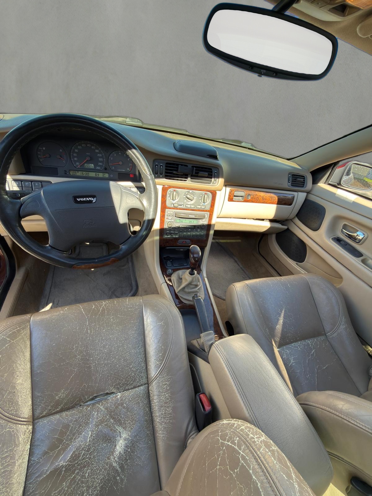 VOLVO C70 T5-image-6