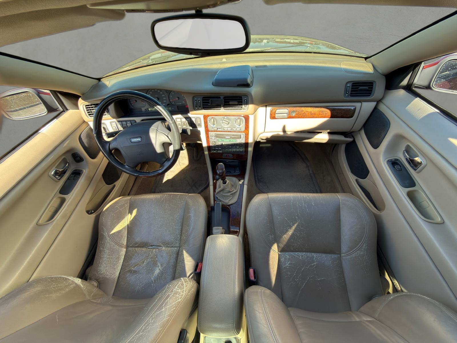 VOLVO C70 T5-image-13