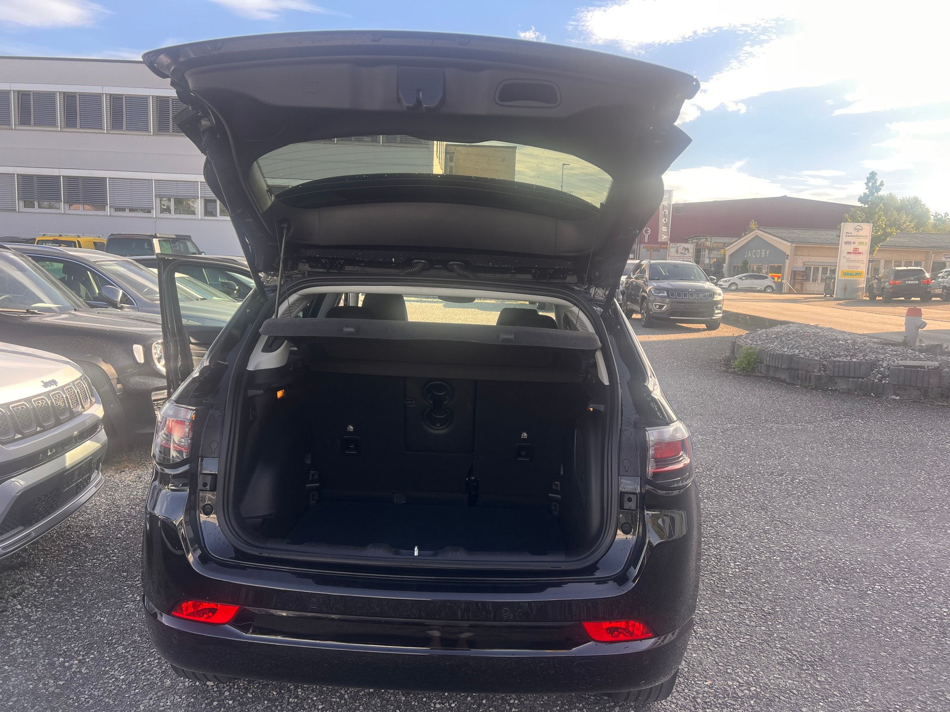JEEP Compass 4x2 1.5 T MHEV S Plus Sky-image-7