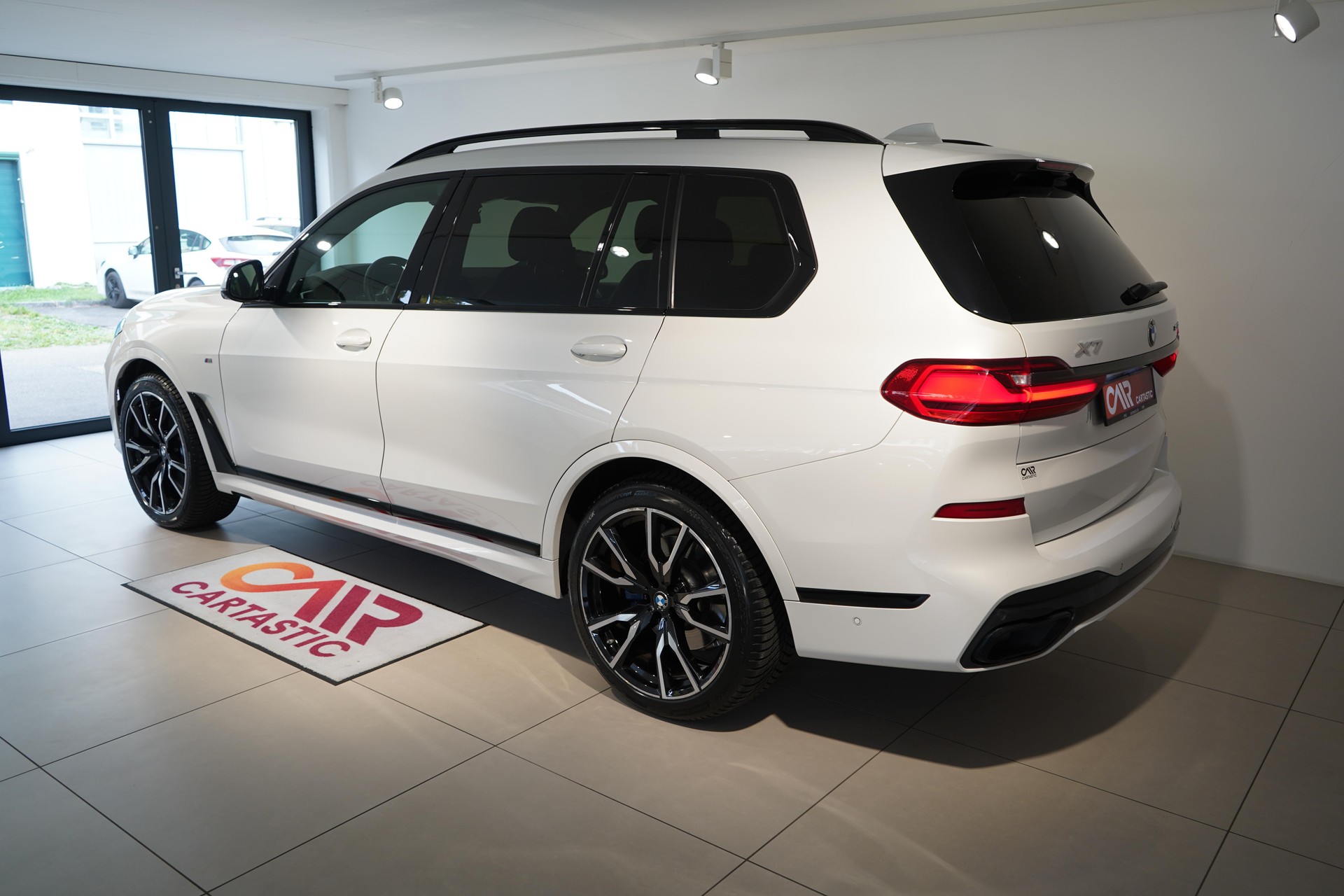 BMW X7 G07 40d xDrive SAG-showroom-element-2