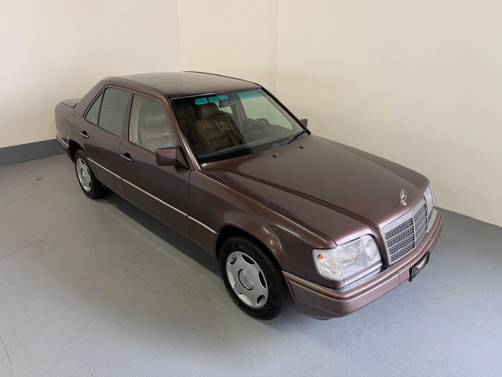 MERCEDES-BENZ 300 E 4matic