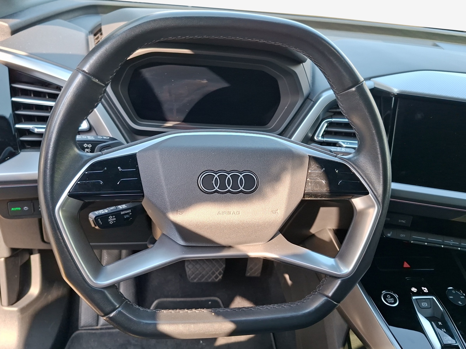 AUDI Q4 e-tron 35-image-10