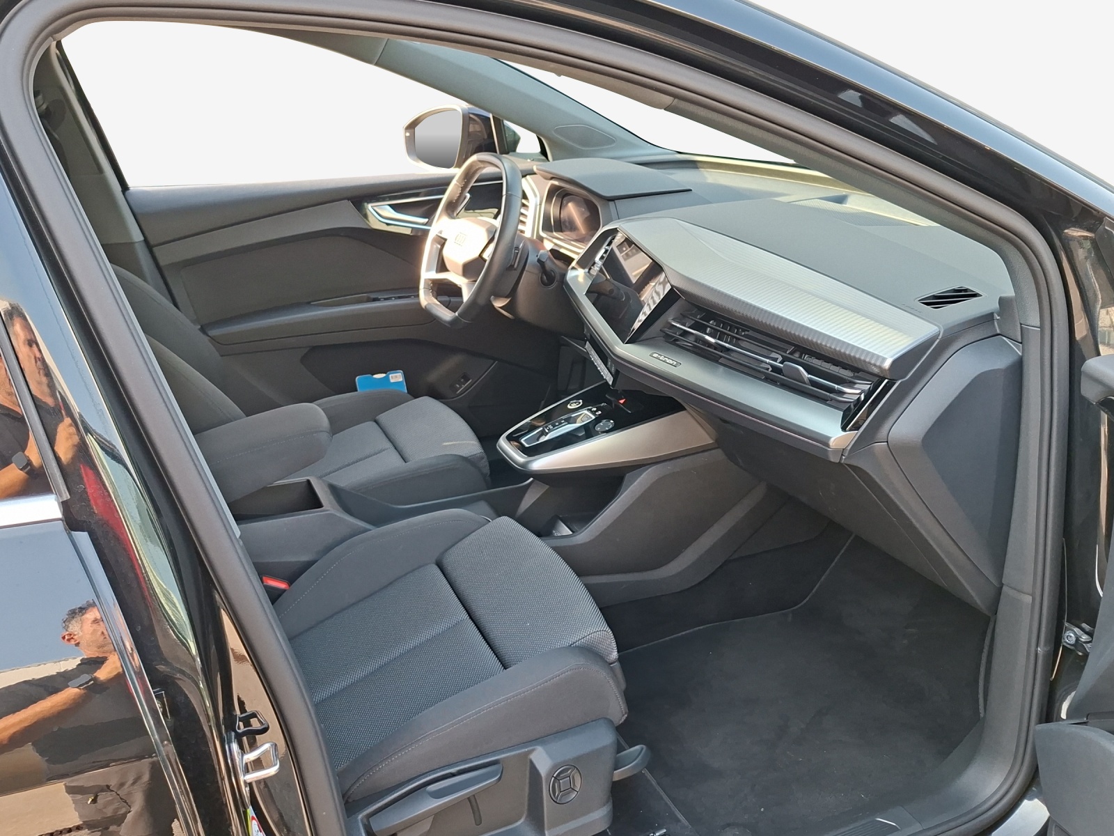 AUDI Q4 e-tron 35-image-15