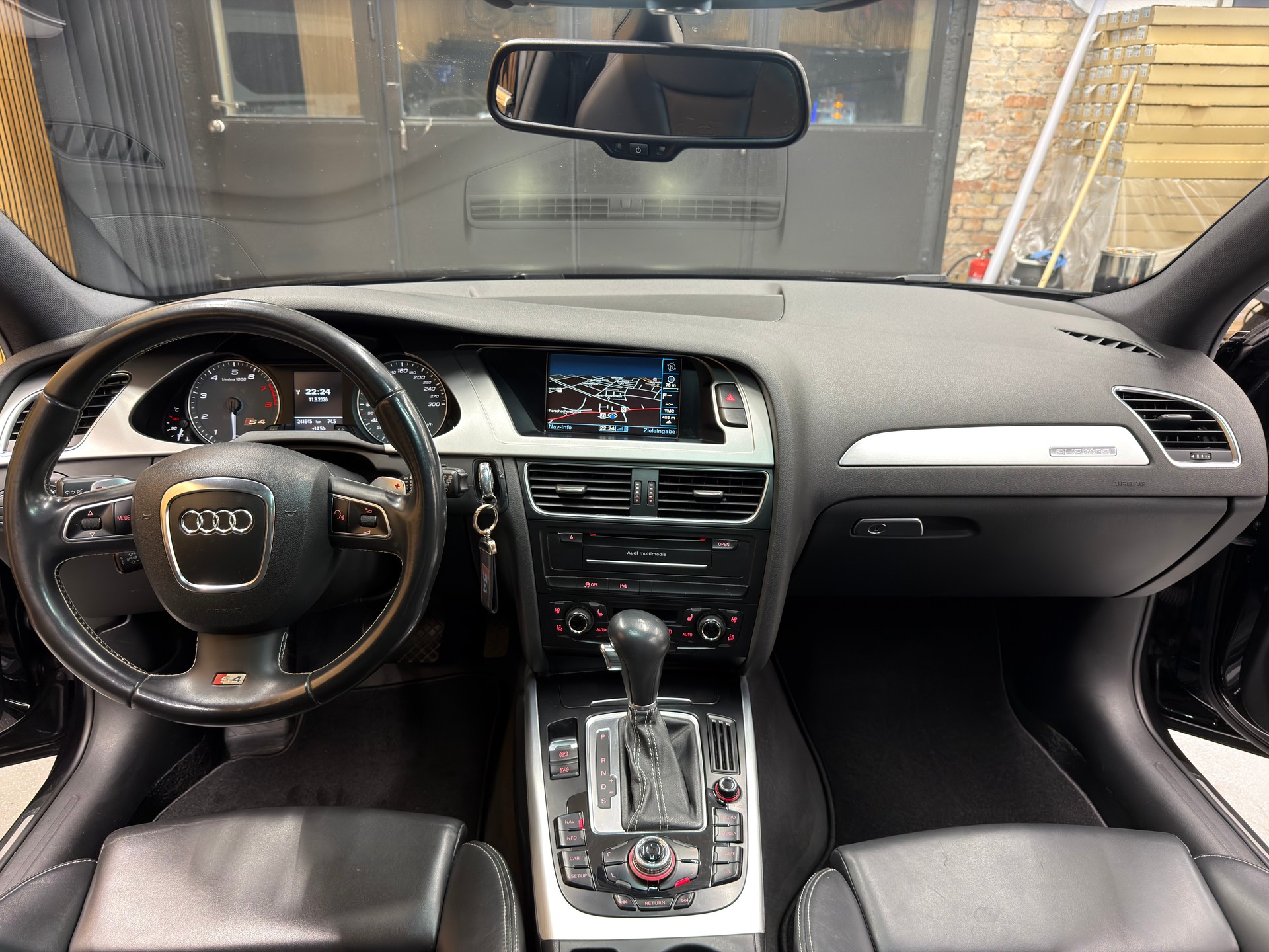 AUDI 3.0 V6 TFSI quattro S-Tronic-image-7