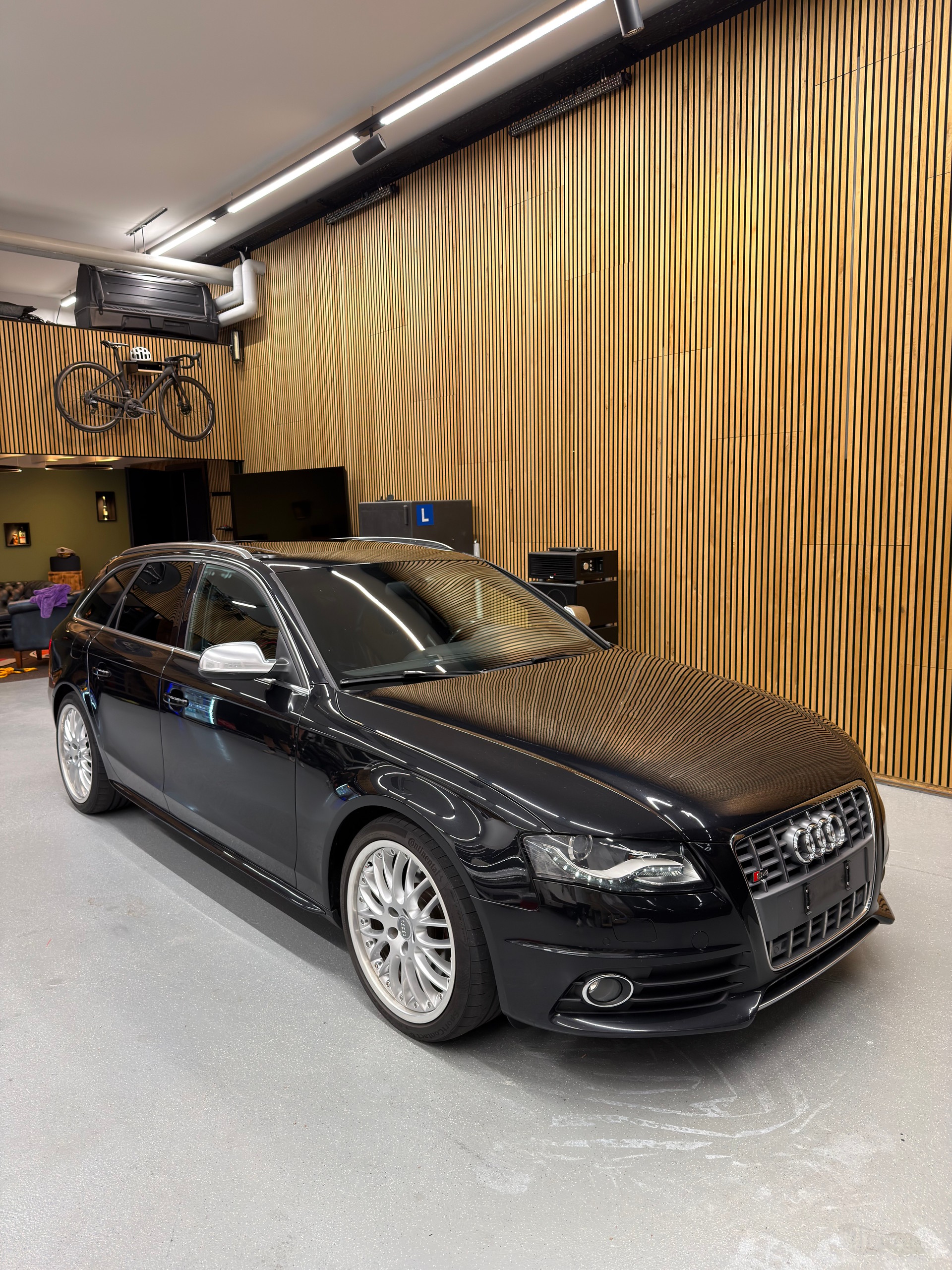 AUDI 3.0 V6 TFSI quattro S-Tronic