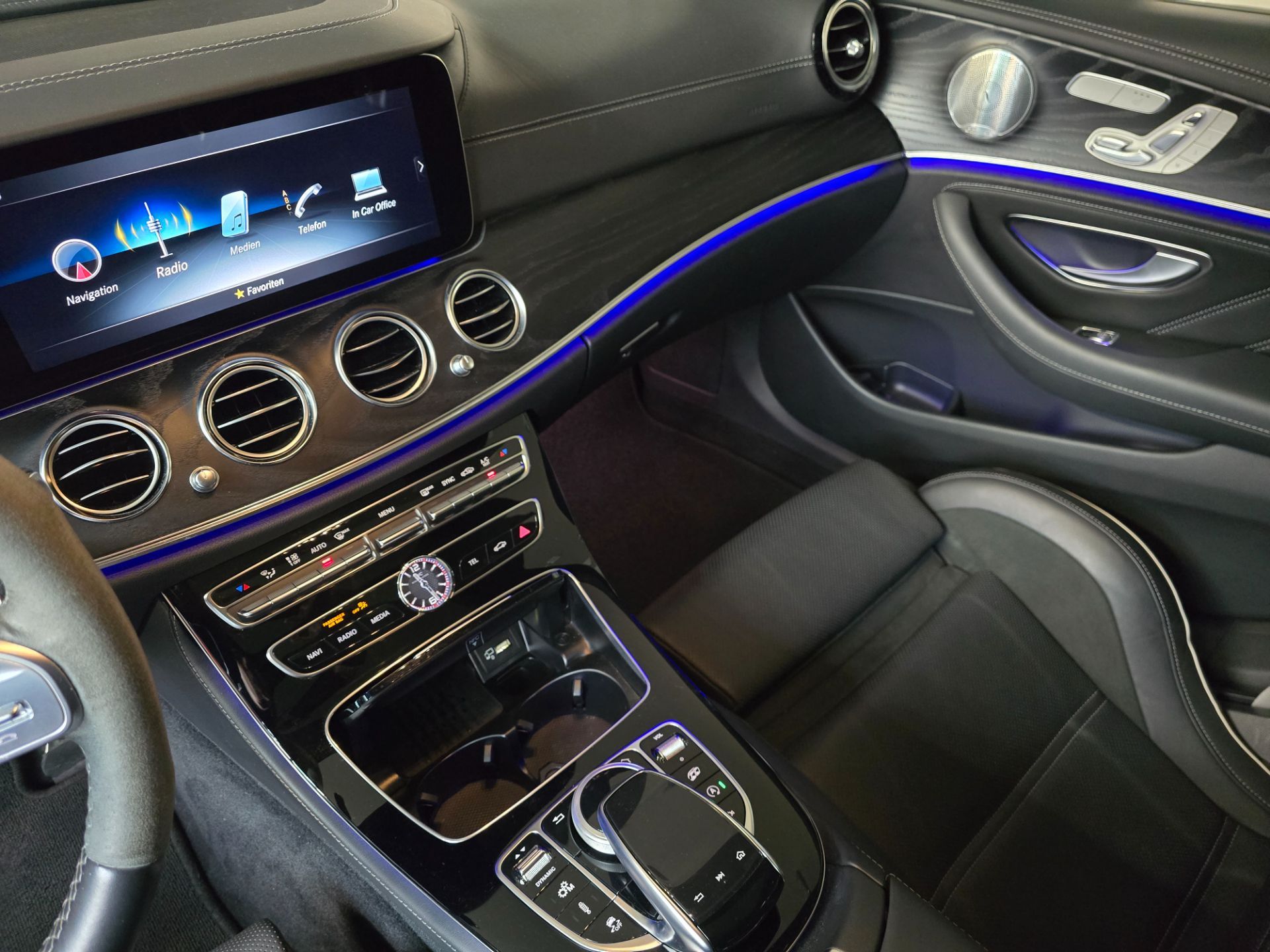 MERCEDES-BENZ E 63 AMG S 4Matic Speedshift MCT-image-11