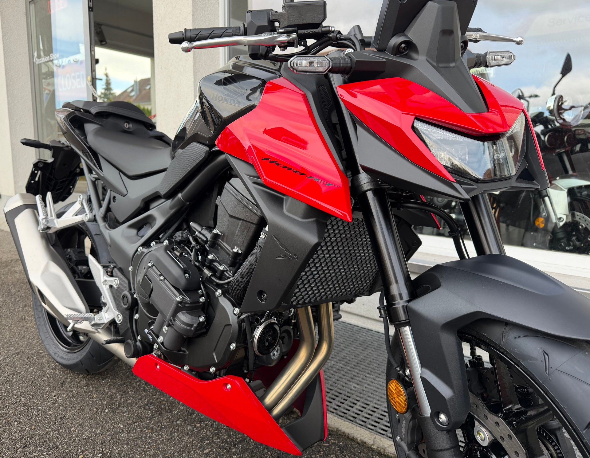 HONDA CB 750 Hornet E-Clutch 2027-image-5