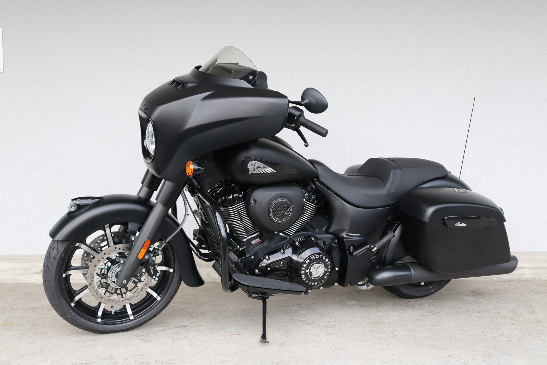 INDIAN Chieftain Dark Horse 116 MY22-image-4