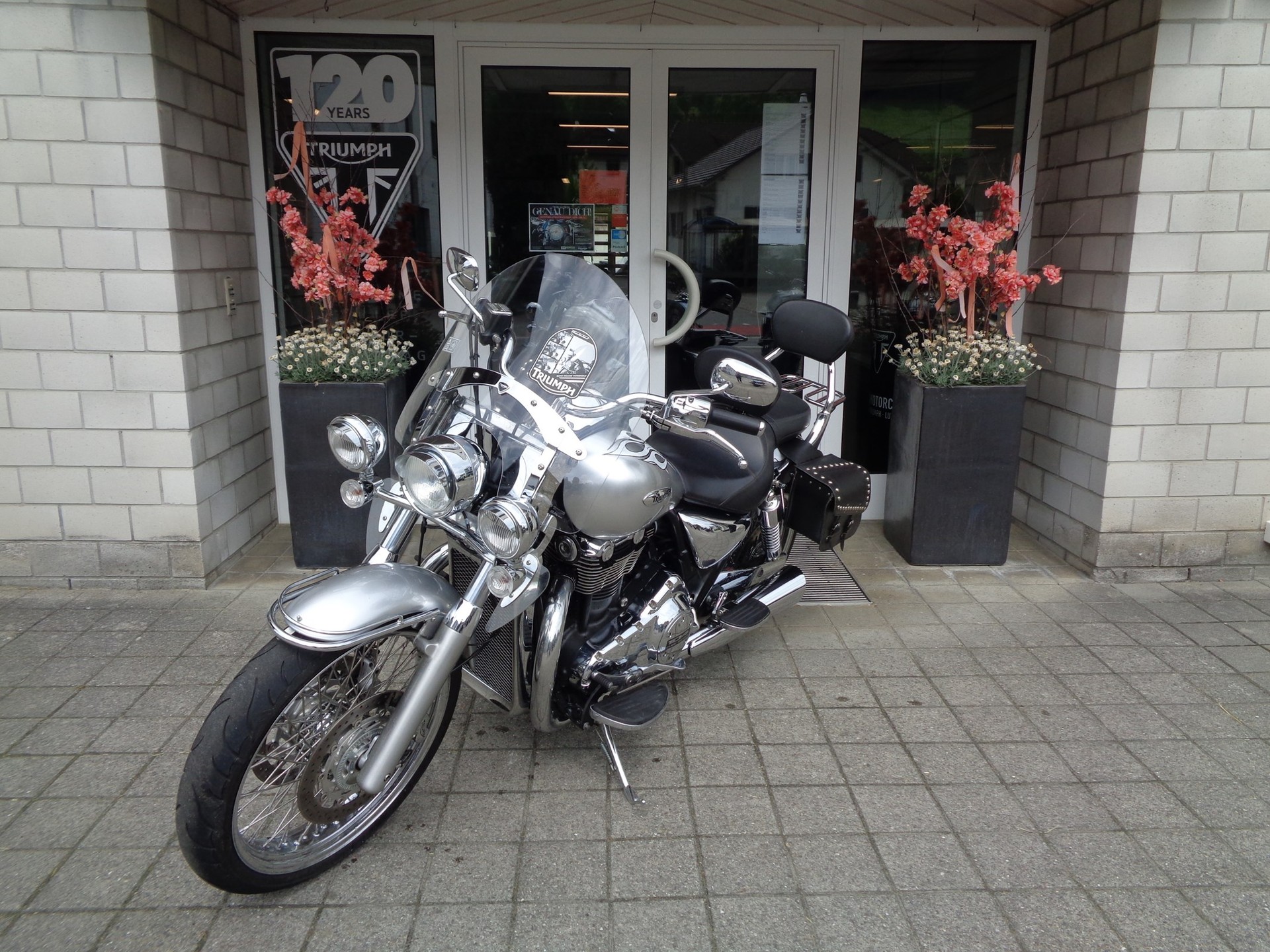 TRIUMPH Thunderbird 1700 ABS mit Speichenrädern-image-2