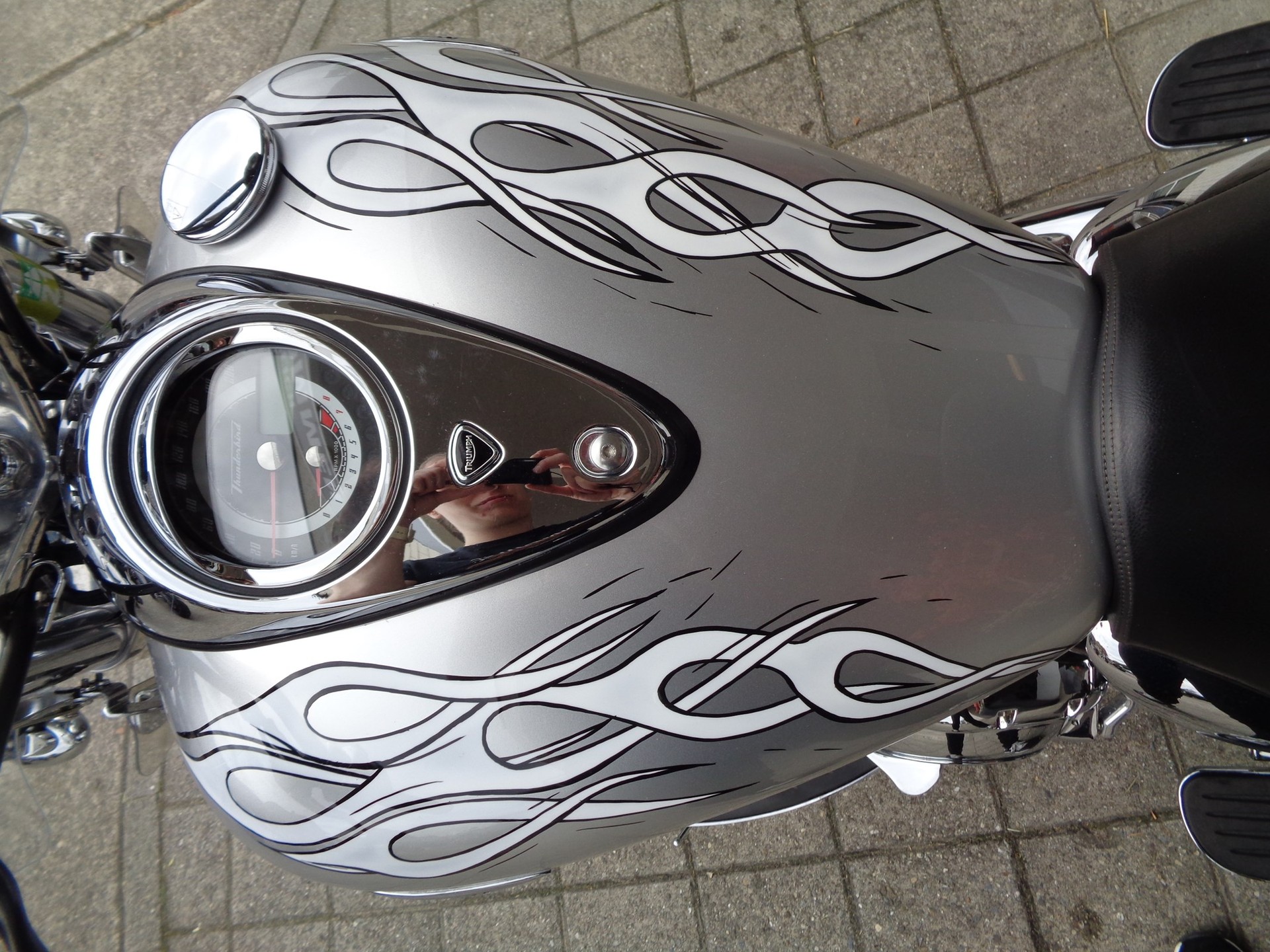 TRIUMPH Thunderbird 1700 ABS mit Speichenrädern-image-8