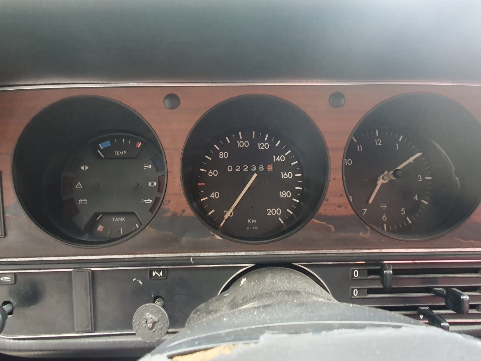 OPEL MANTA-image-11