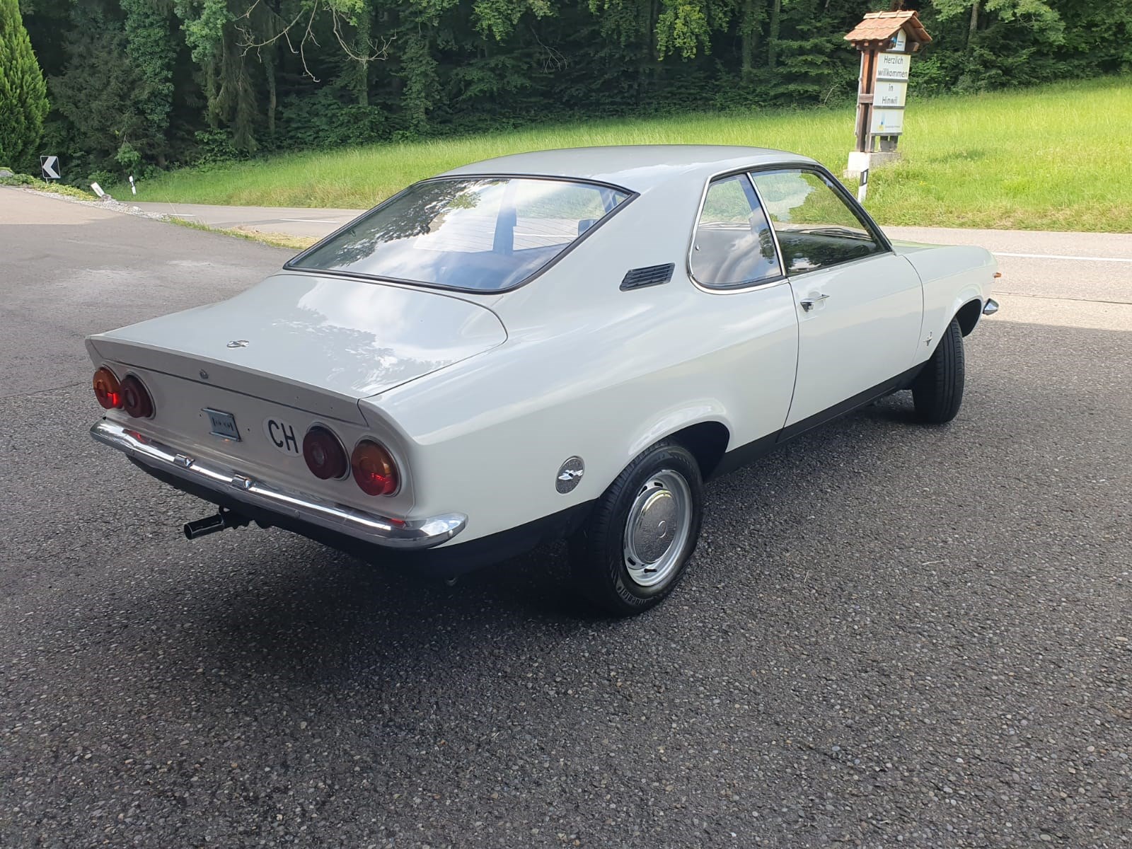 OPEL MANTA-image-4