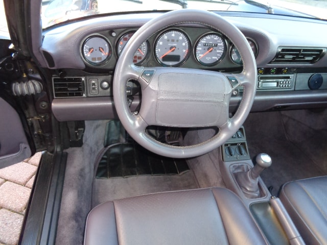 PORSCHE 911 Carrera 4 Jubilé-image-7