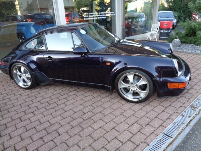 PORSCHE 911 Carrera 4 Jubilé-image-9