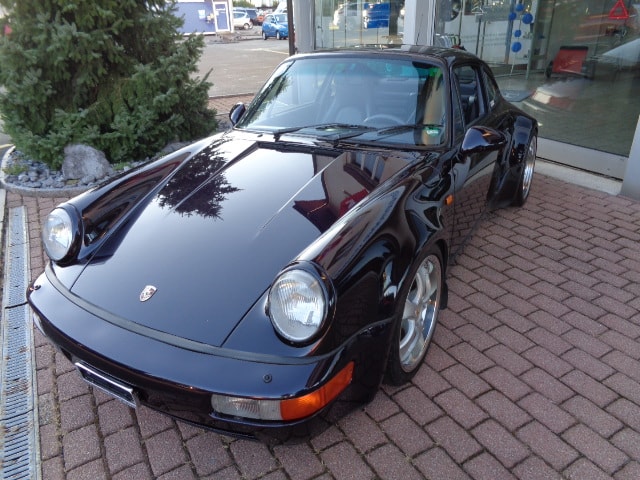 PORSCHE 911 Carrera 4 Jubilé-image-11