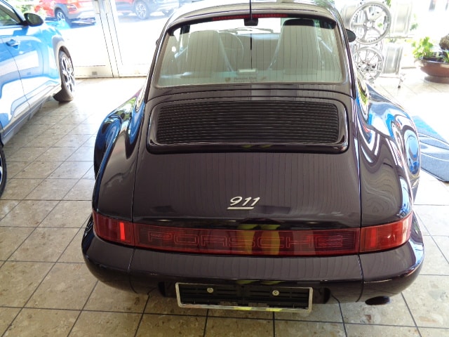 PORSCHE 911 Carrera 4 Jubilé-image-10