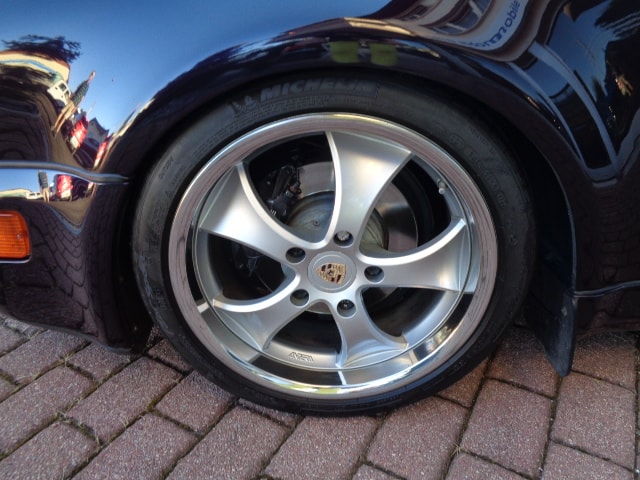 PORSCHE 911 Carrera 4 Jubilé-image-8