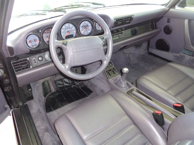 PORSCHE 911 Carrera 4 Jubilé-image-6