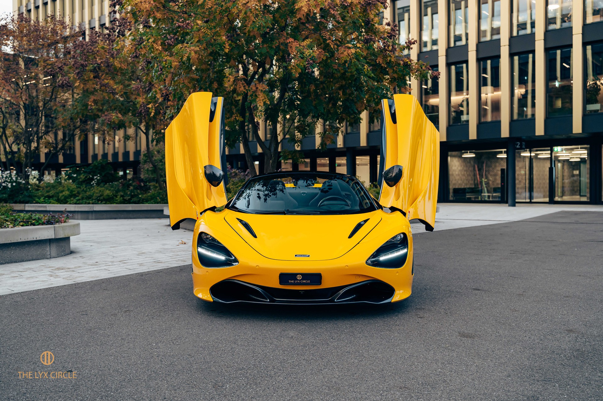 McLAREN 720S Spider 4.0 V8 SSG-image-2