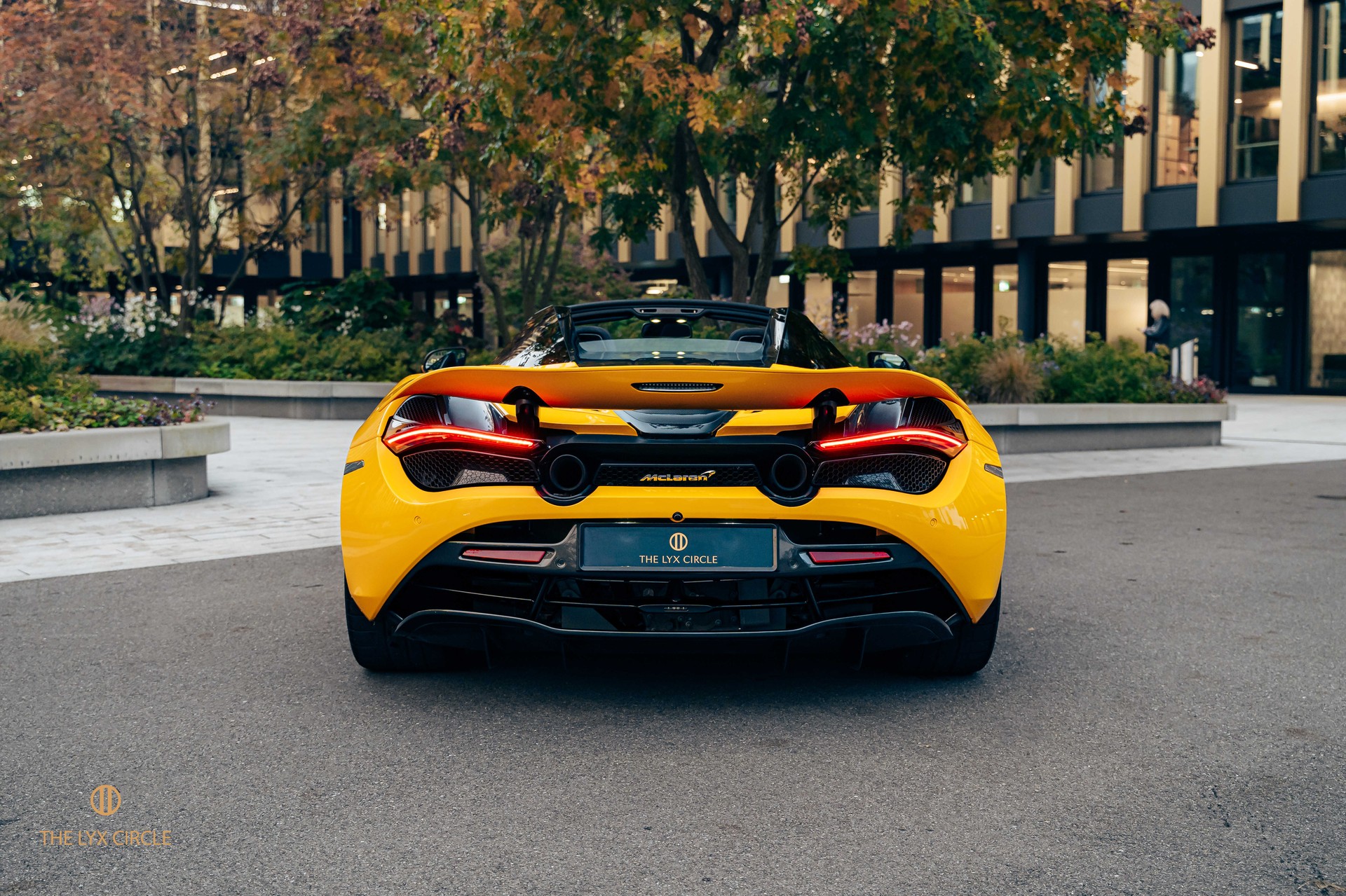 McLAREN 720S Spider 4.0 V8 SSG-image-15